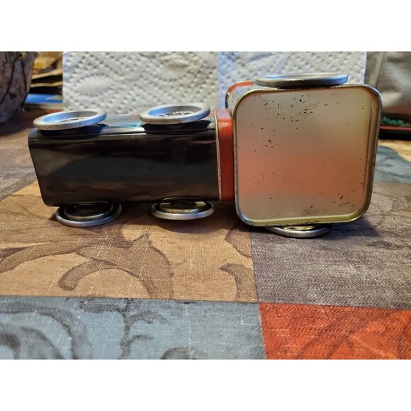 Christmas Express Train Locomotives Shaped Tins, Compart & Wheels Spin - RH#38 - Picture 8 of 14